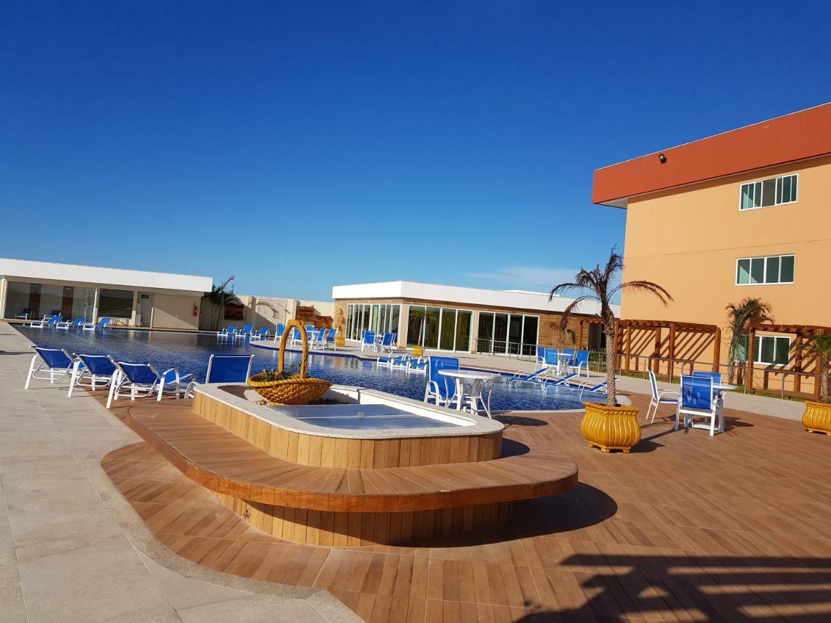 Residencial Golden Lake アハイアウ・ド・カボ エクステリア 写真